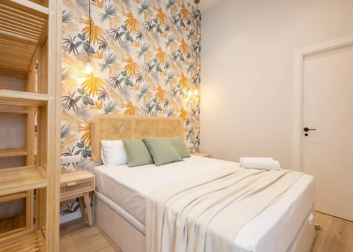 Florit Flats - The Trafalgar Apartment IV